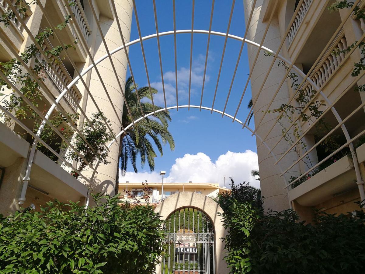 Apartamentos Versailles ビラフォルトゥニー エクステリア 写真
